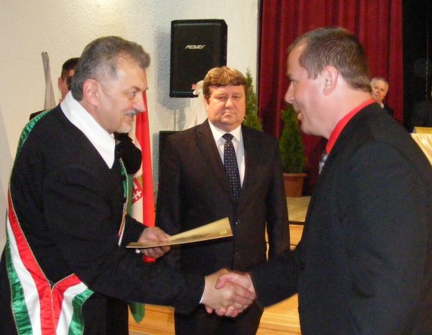 Középen Tállai András a 2012. évi Szerencs Város Napján